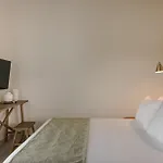 Rodi Studios 3*