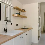 Rodi Studios 3* Karavádhos