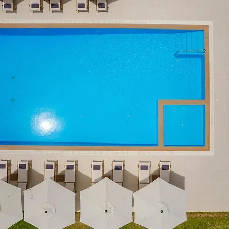 Aparthotel Rodi Studios 2*